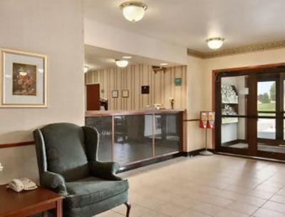 фото отеля Days Inn & Suites Castle Rock