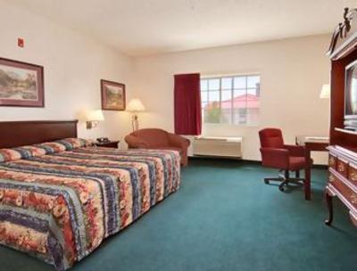 фото отеля Days Inn & Suites Castle Rock