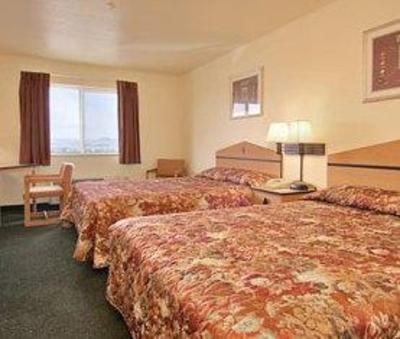 фото отеля Days Inn & Suites Castle Rock