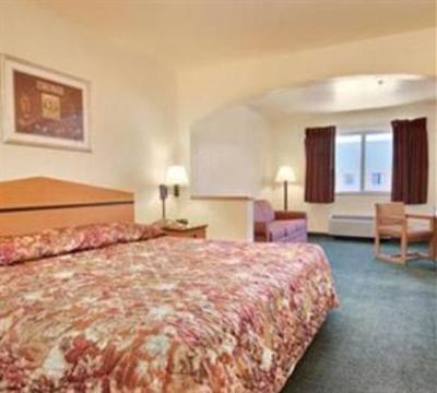 фото отеля Days Inn & Suites Castle Rock