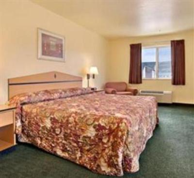 фото отеля Days Inn & Suites Castle Rock