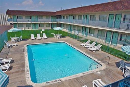 фото отеля Motel 6 Denver - Airport