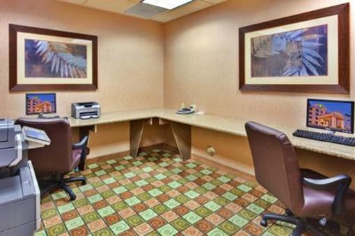 фото отеля Holiday Inn Express Yuma