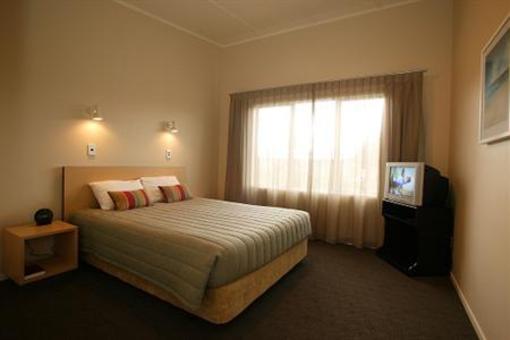 фото отеля Papamoa Beach Top 10 Holiday Resort