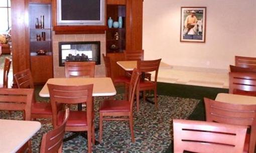 фото отеля Fairfield Inn Palm Desert