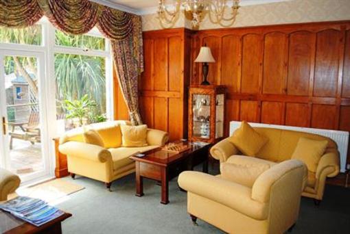фото отеля Lugo Rock Bed & Breakfast Falmouth