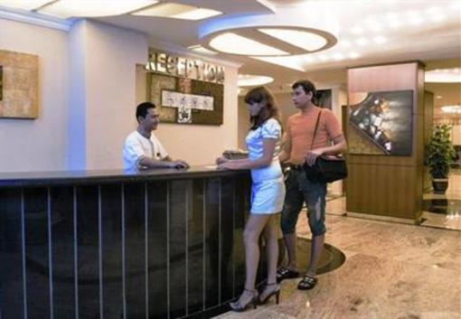 фото отеля Merlin Beach Hotel