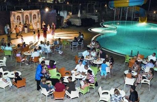 фото отеля Merlin Beach Hotel