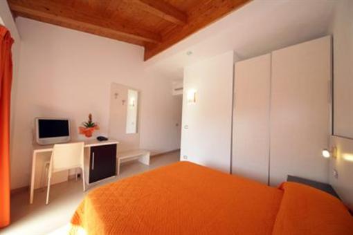 фото отеля Centro Vacanze Incontro Hotel Peschici