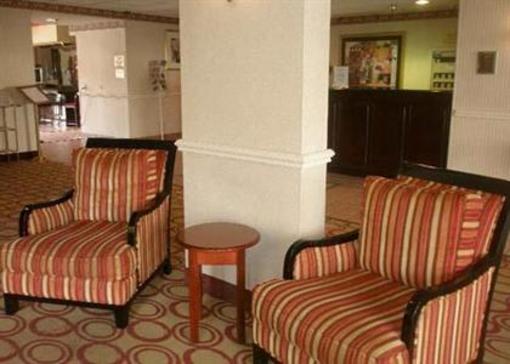 фото отеля Quality Suites Chattanooga