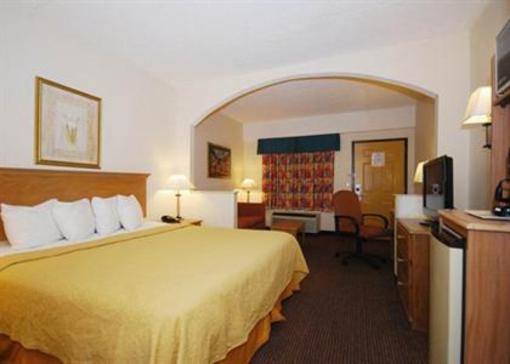 фото отеля Quality Suites Chattanooga