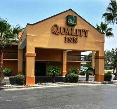 фото отеля Quality Inn Savannah (Georgia)