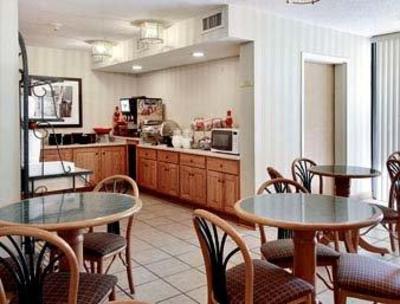 фото отеля Quality Inn Savannah (Georgia)