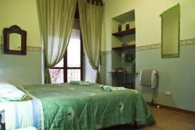 фото отеля Robby's House Bed & Breakfast Naples