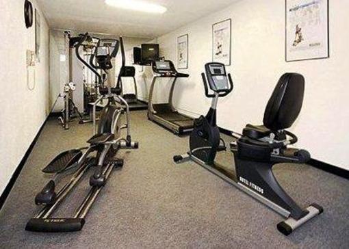фото отеля Quality Inn Roanoke Airport