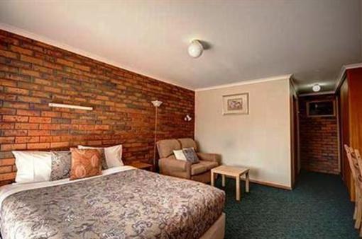 фото отеля Golden Palms Motel
