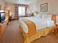 Holiday Inn Express and Suites Beatrice