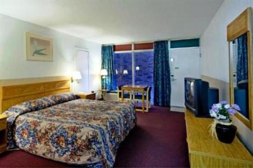 фото отеля Americas Best Value Inn & Suites Kansas City (Missouri)