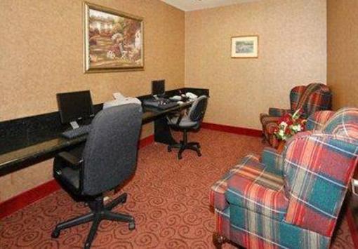 фото отеля Comfort Suites I-35 North