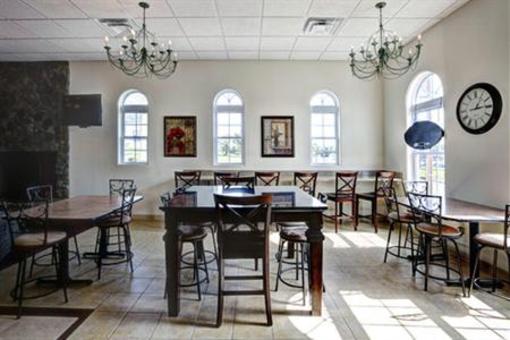 фото отеля Quality Inn & Suites Watertown (South Dakota)