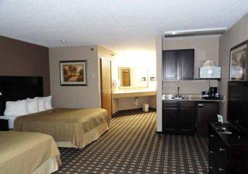 фото отеля Quality Inn & Suites Watertown (South Dakota)