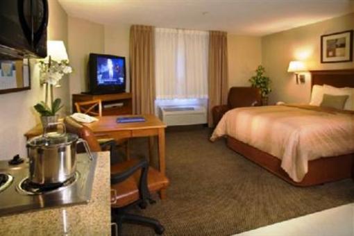 фото отеля Candlewood Suites Jacksonville (North Carolina)
