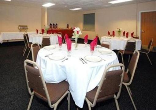 фото отеля Comfort Suites Linn County Fairground Albany (Oregon)