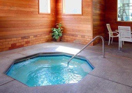 фото отеля Comfort Suites Linn County Fairground Albany (Oregon)