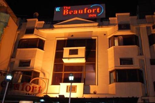 фото отеля The Beaufort Inn New Delhi