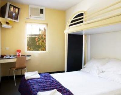 фото отеля Ibis Budget Melbourne Airport