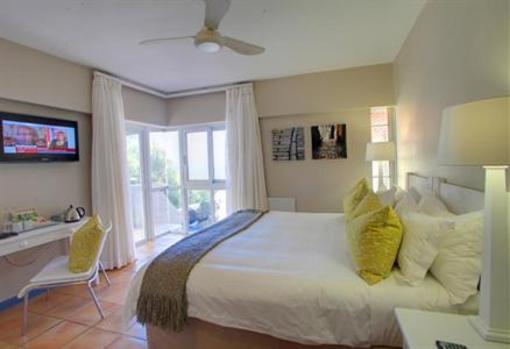 фото отеля Periwinkle Guest Lodge Plettenberg Bay