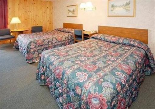 фото отеля Econo Lodge Inn & Suites Plattsburgh