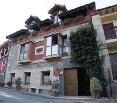 фото отеля La Llobera Apartamentos Llanes