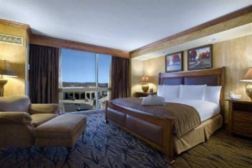 фото отеля Hilton Tulsa Southern Hills