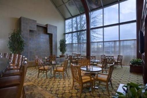 фото отеля Hilton Tulsa Southern Hills