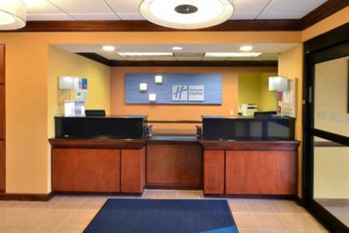 фото отеля Holiday Inn Express Richmond - I64 At Innsbrook