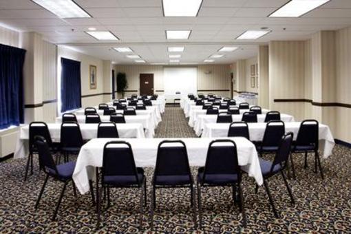 фото отеля Holiday Inn Express Richmond - I64 At Innsbrook
