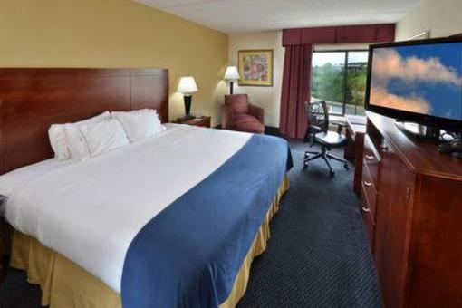 фото отеля Holiday Inn Express Richmond - I64 At Innsbrook