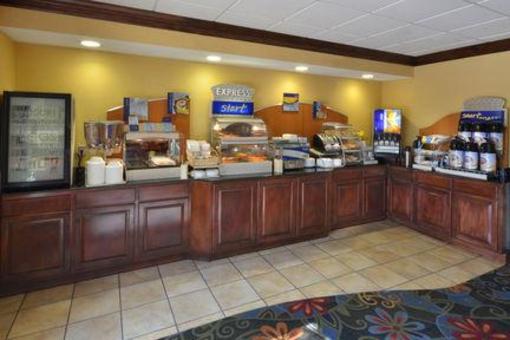 фото отеля Holiday Inn Express Richmond - I64 At Innsbrook