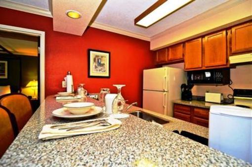 фото отеля BEST WESTERN Chateau Suite Hotel
