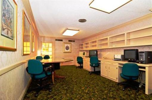 фото отеля BEST WESTERN Chateau Suite Hotel
