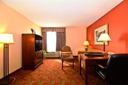 фото отеля BEST WESTERN Chateau Suite Hotel