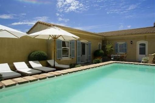 фото отеля Auberge Burgundy Guesthouse Hermanus