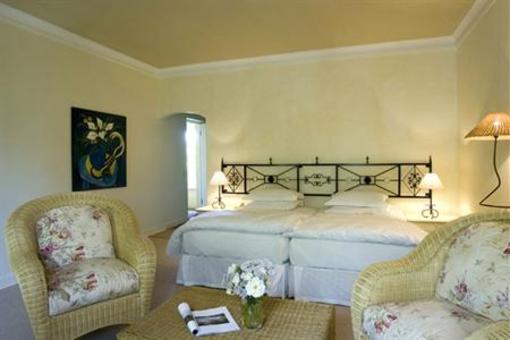 фото отеля Auberge Burgundy Guesthouse Hermanus