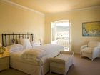 фото отеля Auberge Burgundy Guesthouse Hermanus