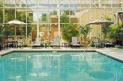 фото отеля Belle of Baton Rouge Casino & Hotel