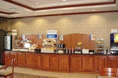 фото отеля Holiday Inn Express Hotel & Suites Corsicana