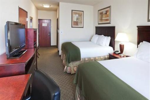 фото отеля Holiday Inn Express Hotel & Suites Corsicana