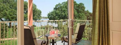 фото отеля Inn On Lake Granbury