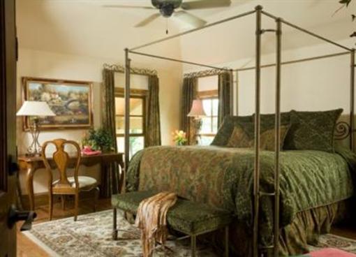фото отеля Inn On Lake Granbury